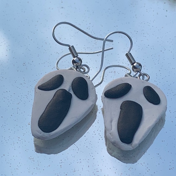 Handmade Scream Ghost mask Earrings - Picture 1 of 1